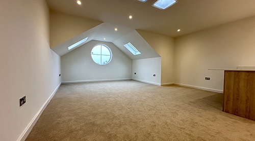 23 New Manor