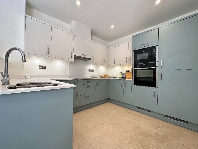 Luxury 2Bed Retirement Property, Sherborne Platinum Skies