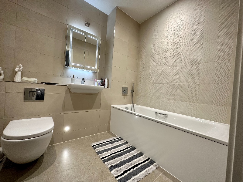 Luxury 2Bed Retirement Property, Sherborne Platinum Skies